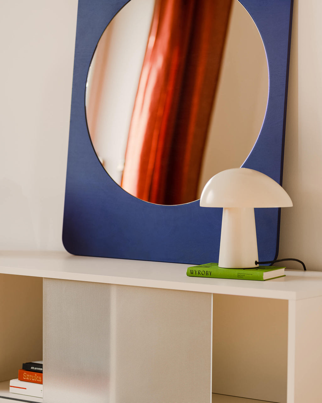 Aku Mirror - nooma