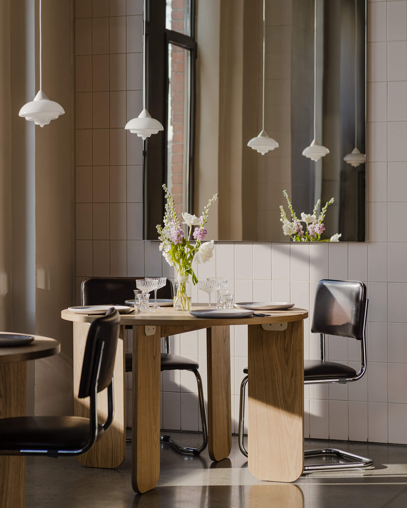 Dany Dining Table - nooma