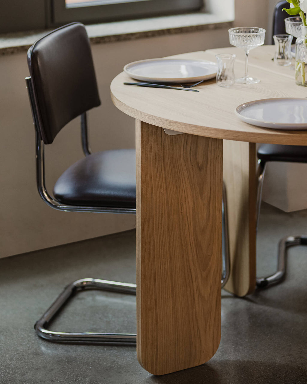 Dany Dining Table - nooma