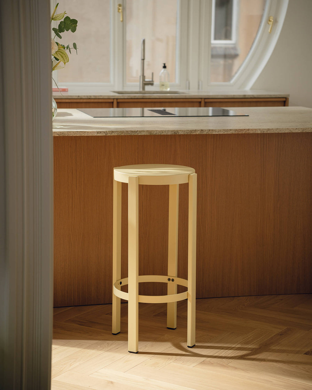 Doon Bar Stool - tall - nooma