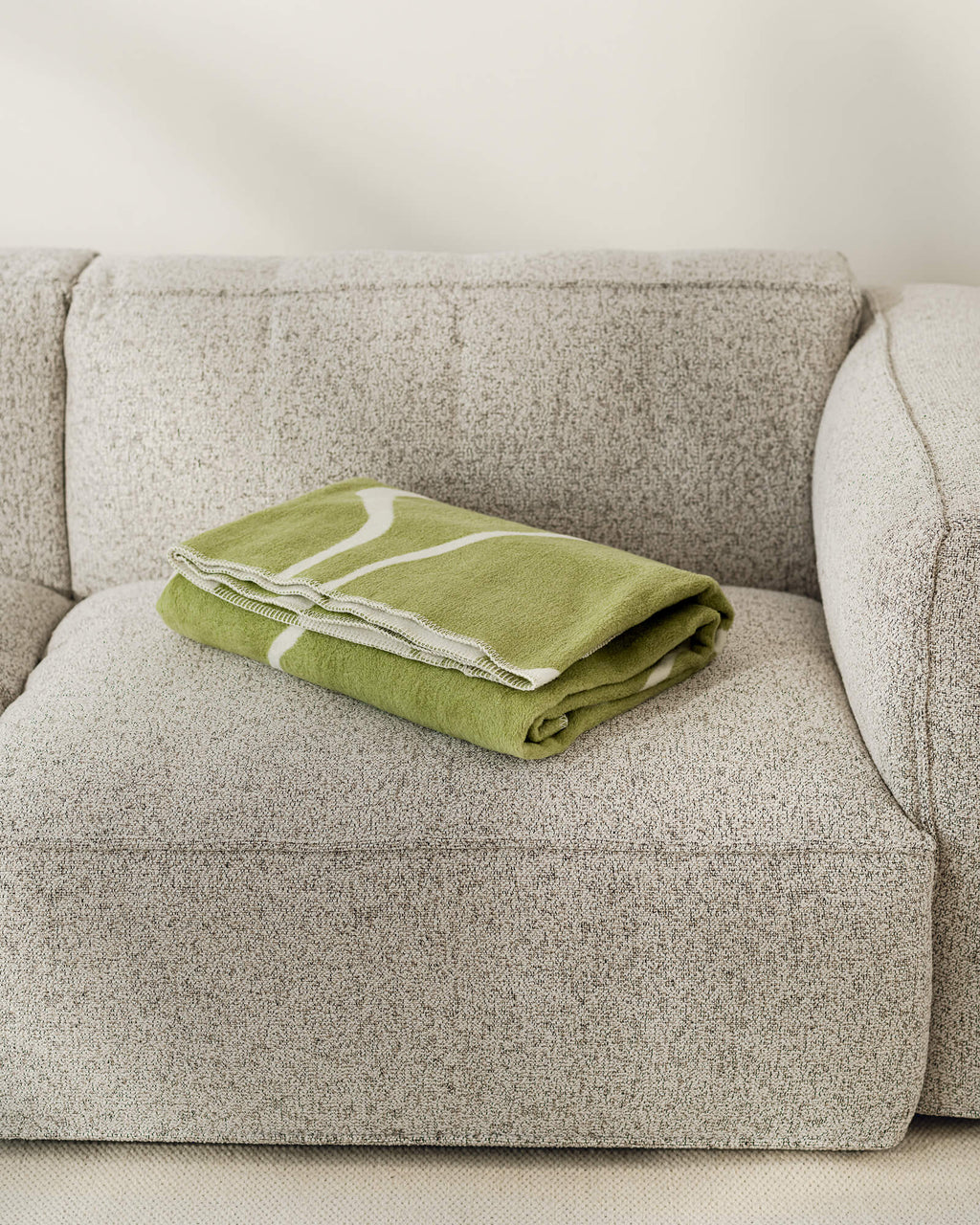 Felu Throw - nooma