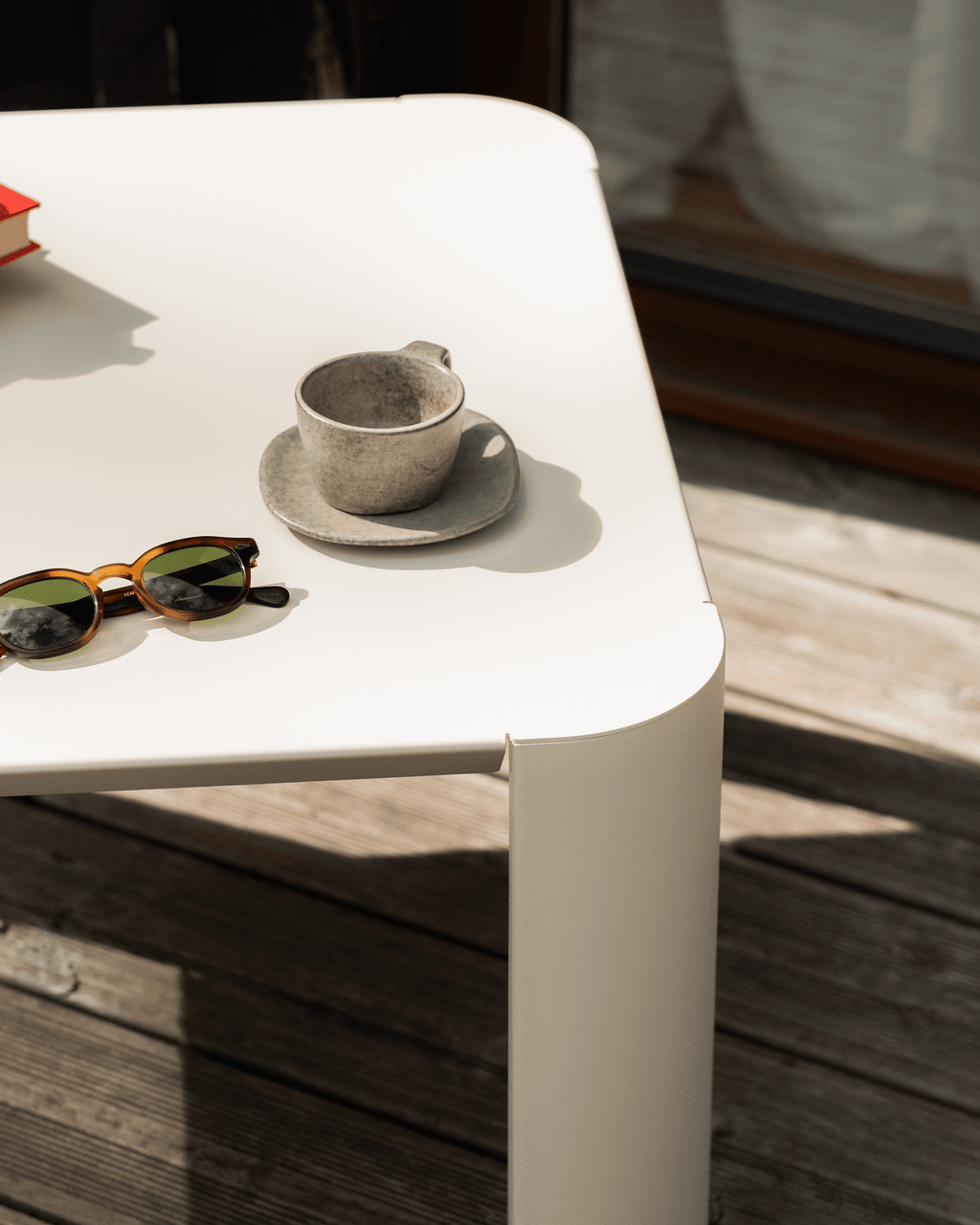 Fli Outdoor Coffee Table - nooma