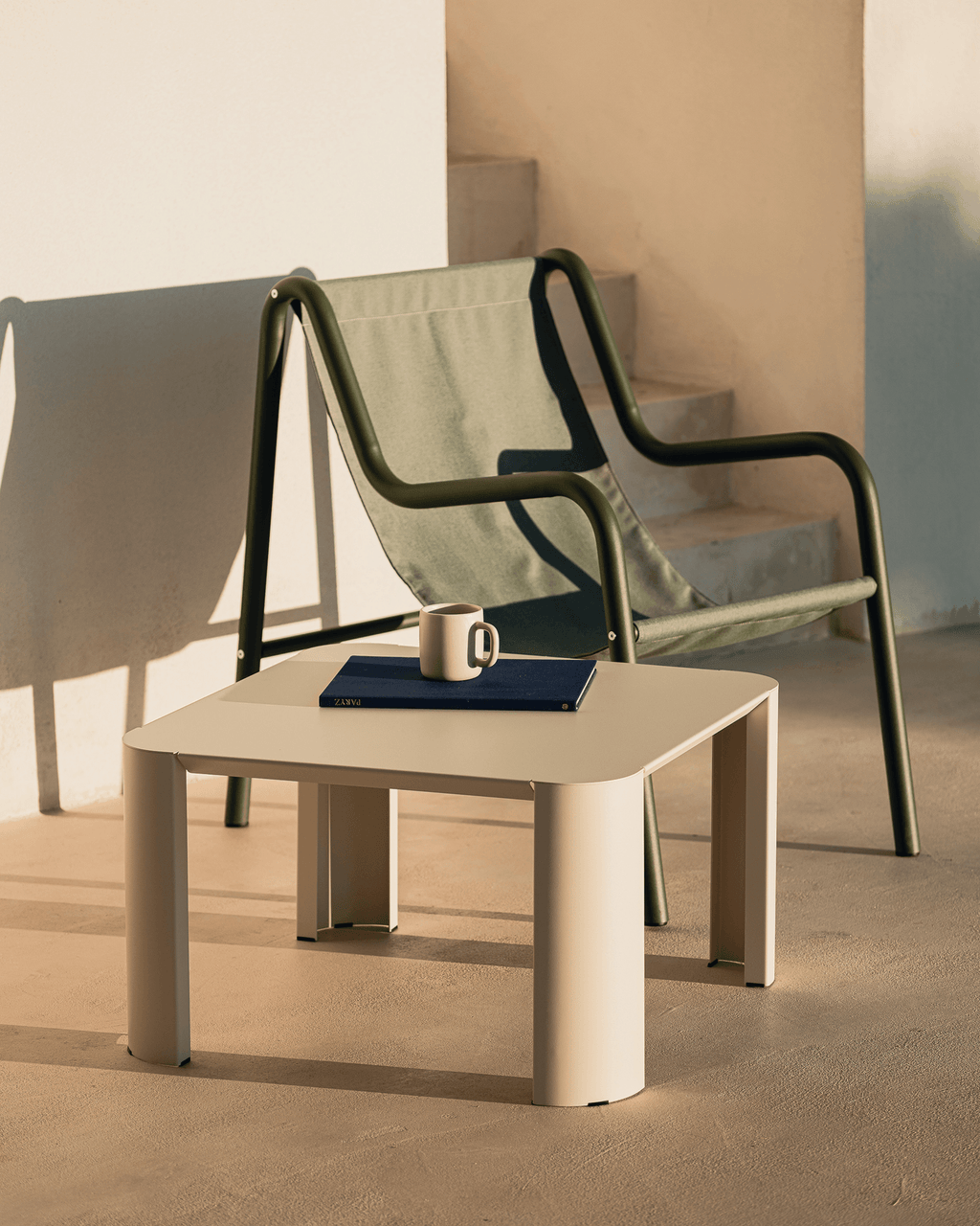 Fli Outdoor Coffee Table - nooma