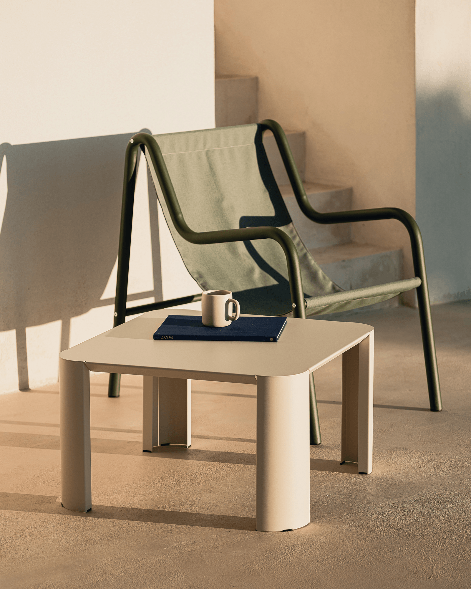 Fli Outdoor Coffee Table - nooma