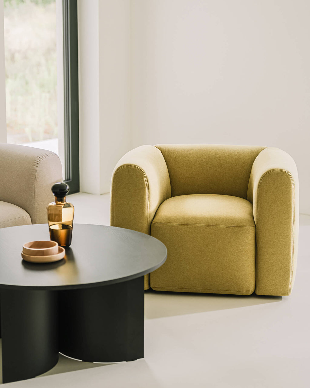 Flom Armchair - nooma