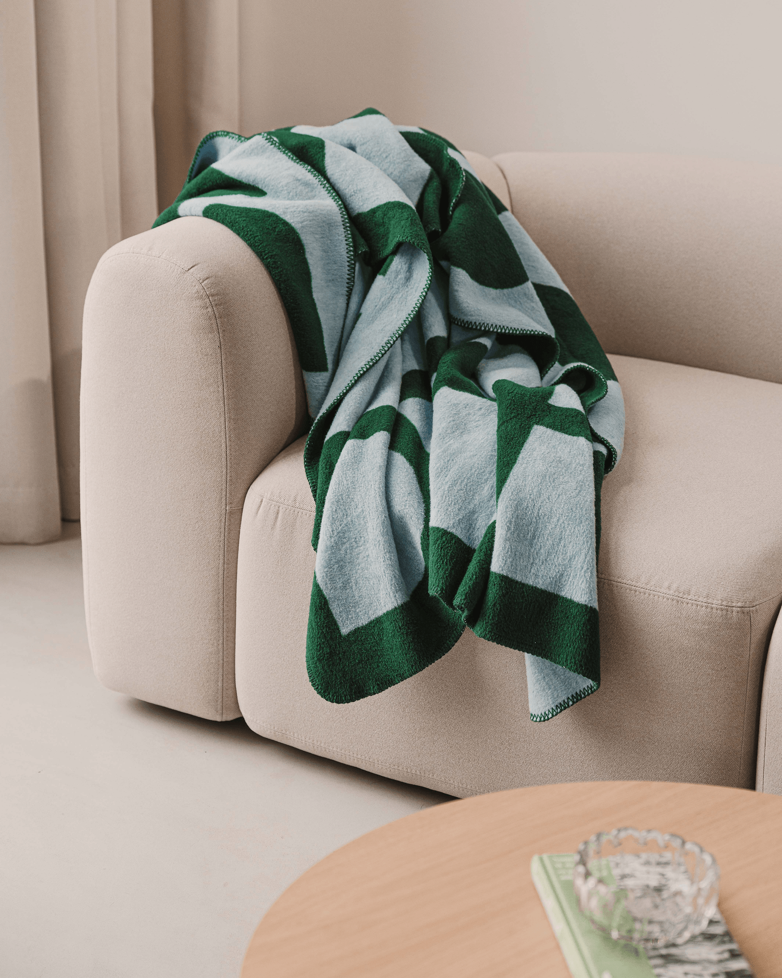 Gilli Throw - nooma