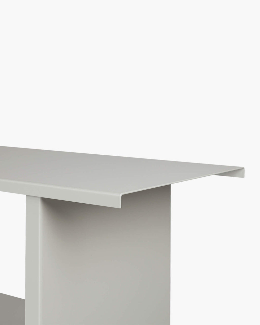 Hes Bookcase - nooma