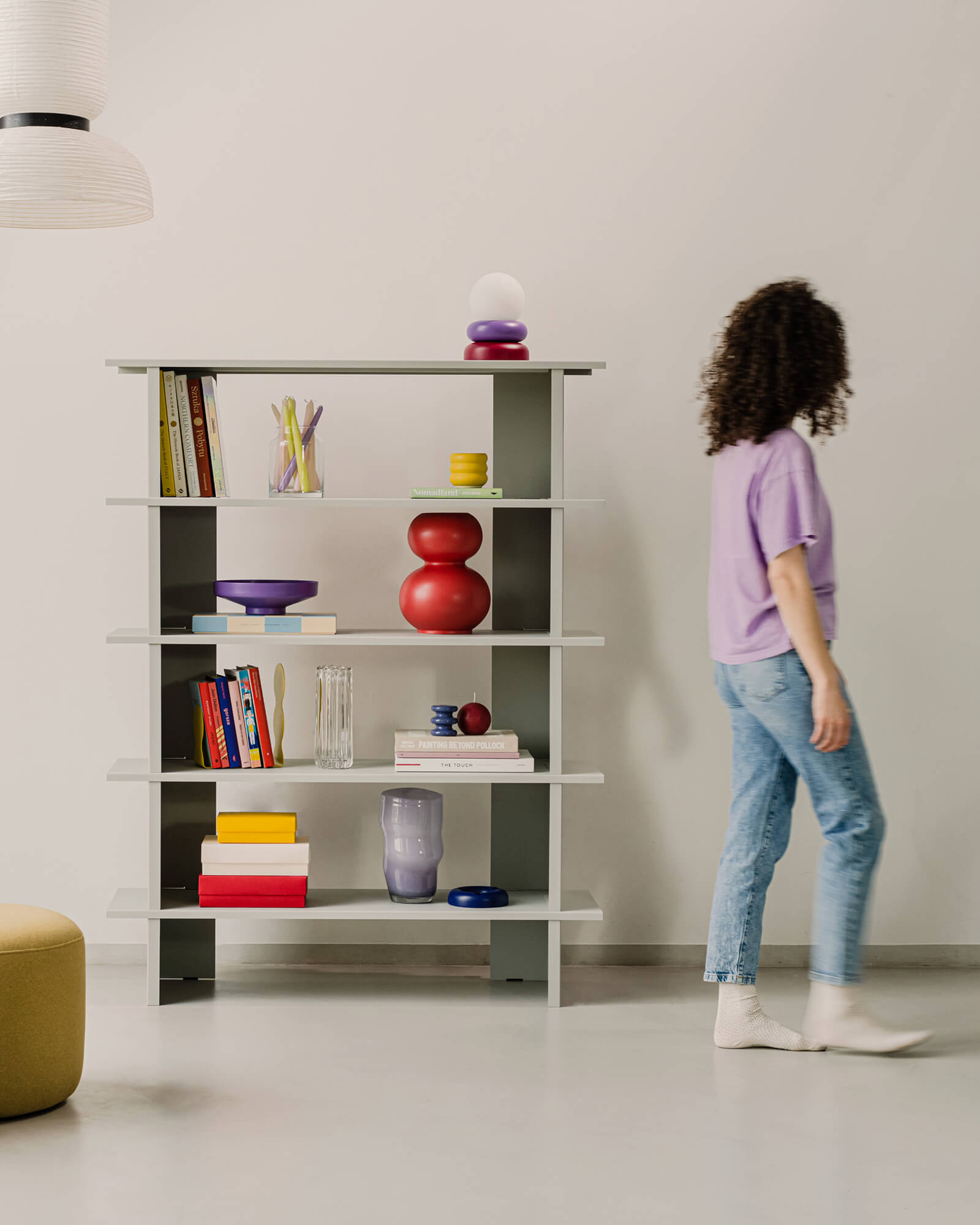 Hes Bookcase - nooma