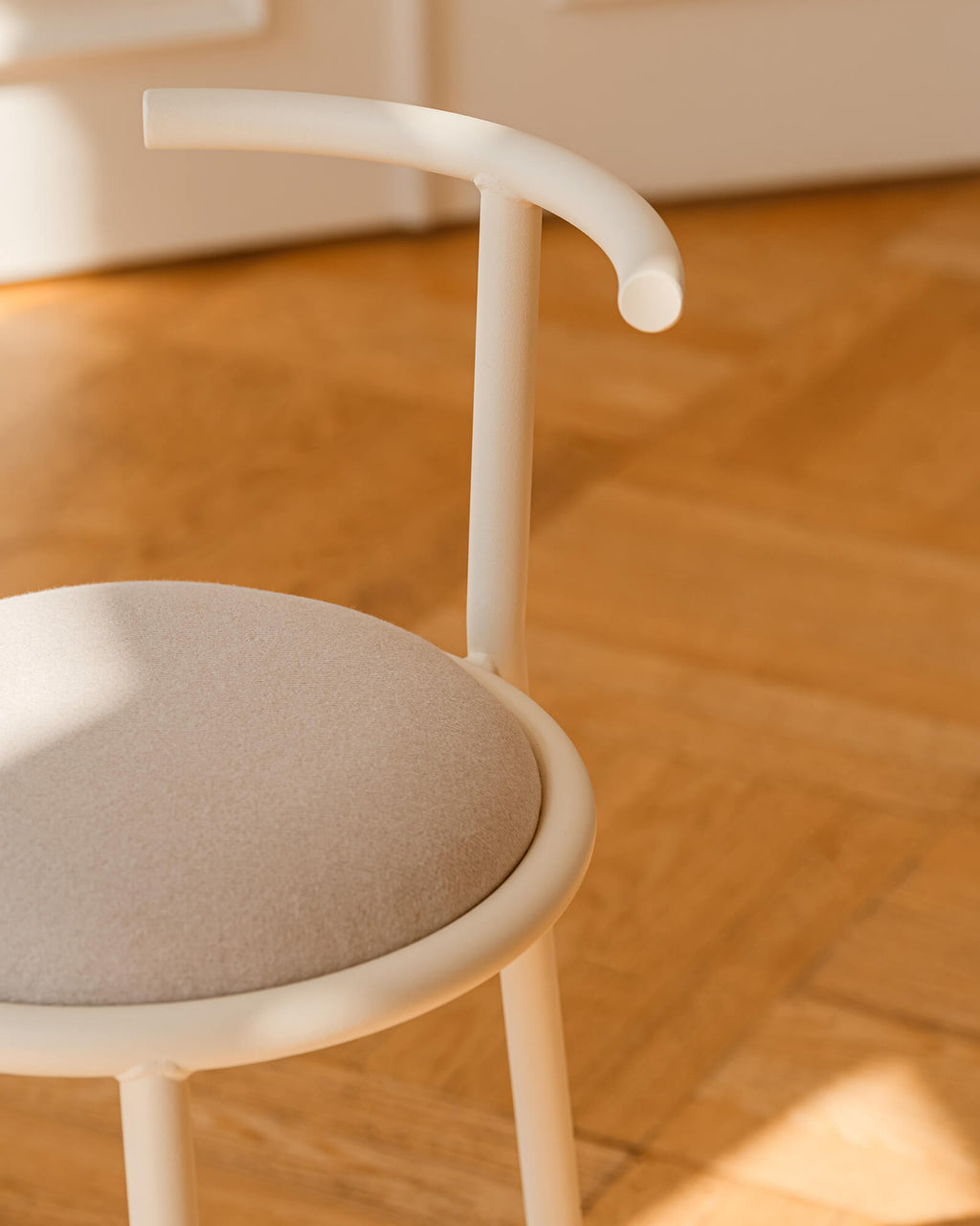 Hogo Bar Stool - nooma
