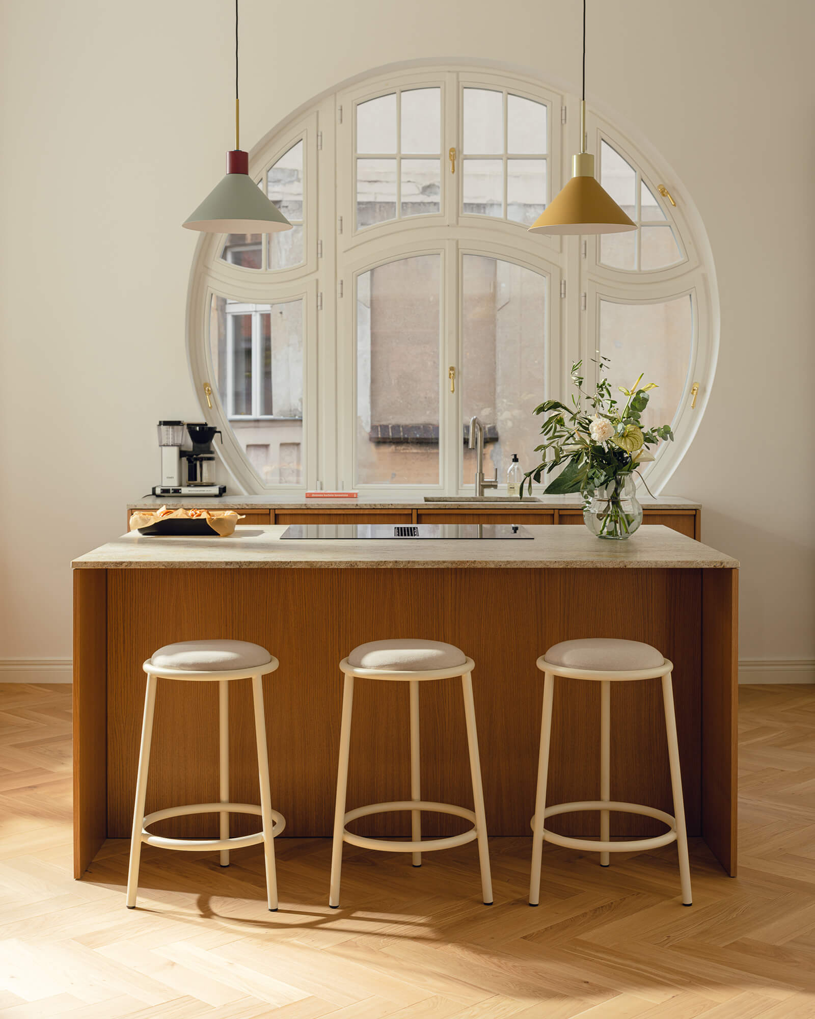 Hogo Bar Stool - nooma