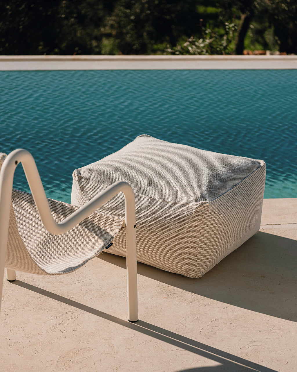 Keno Outdoor Pouf - nooma