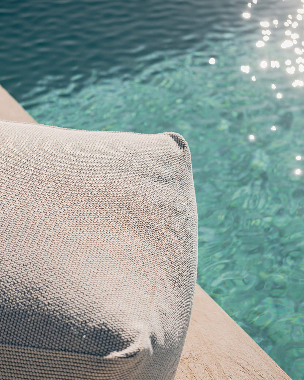Keno Outdoor Pouf - nooma