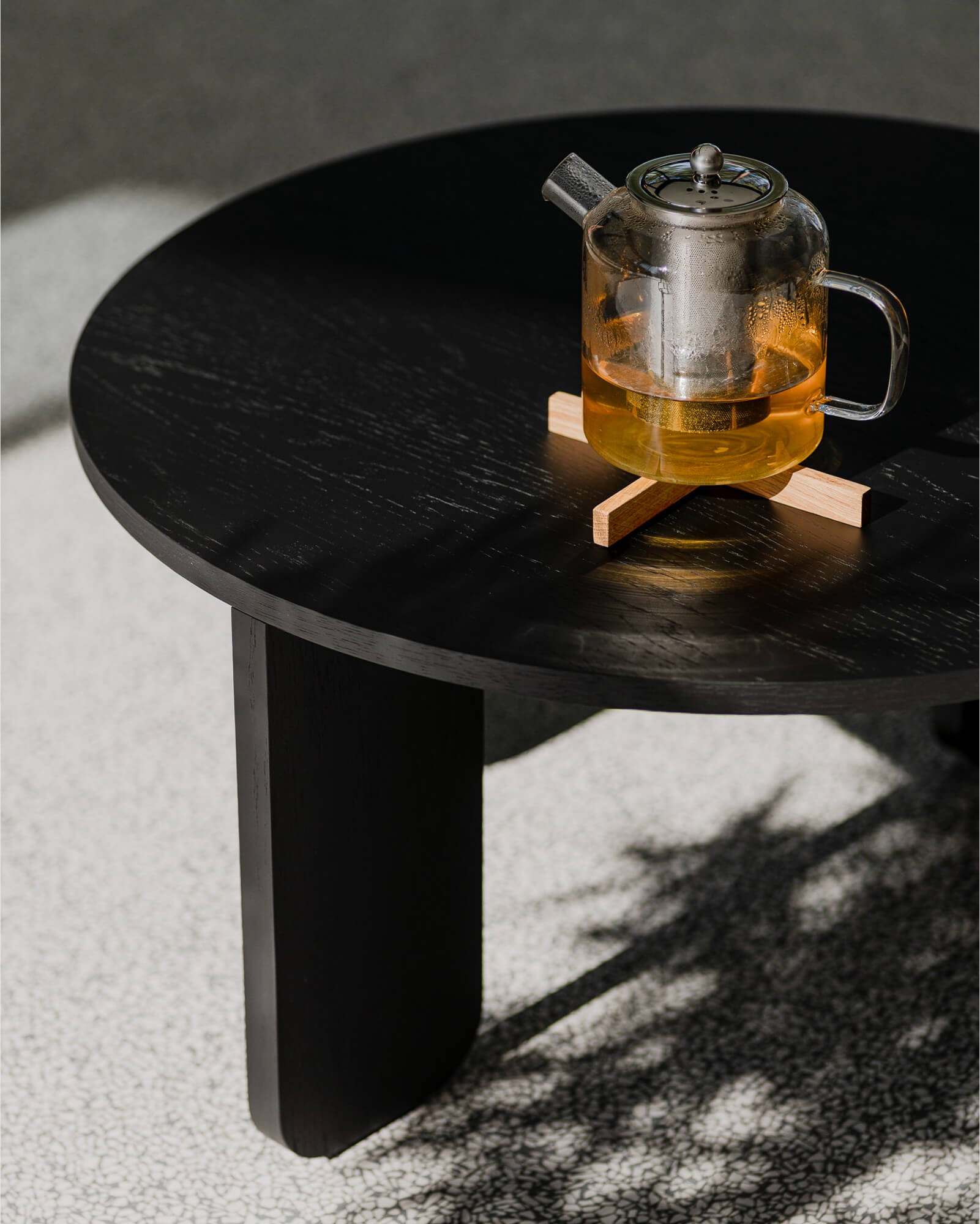 Kuvu Coffee Table - large - nooma