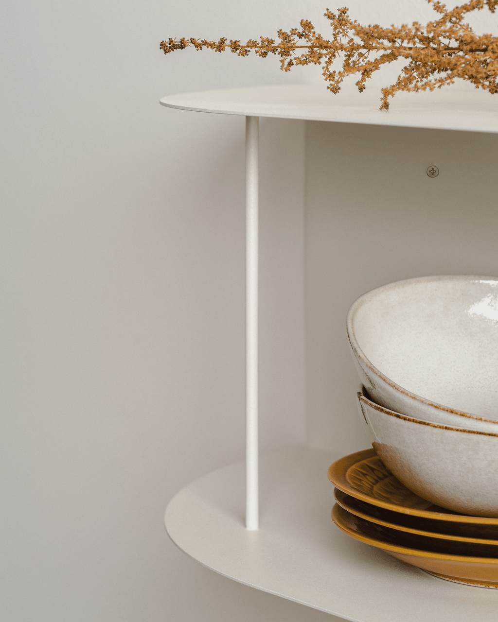 Lina Shelf - short - nooma