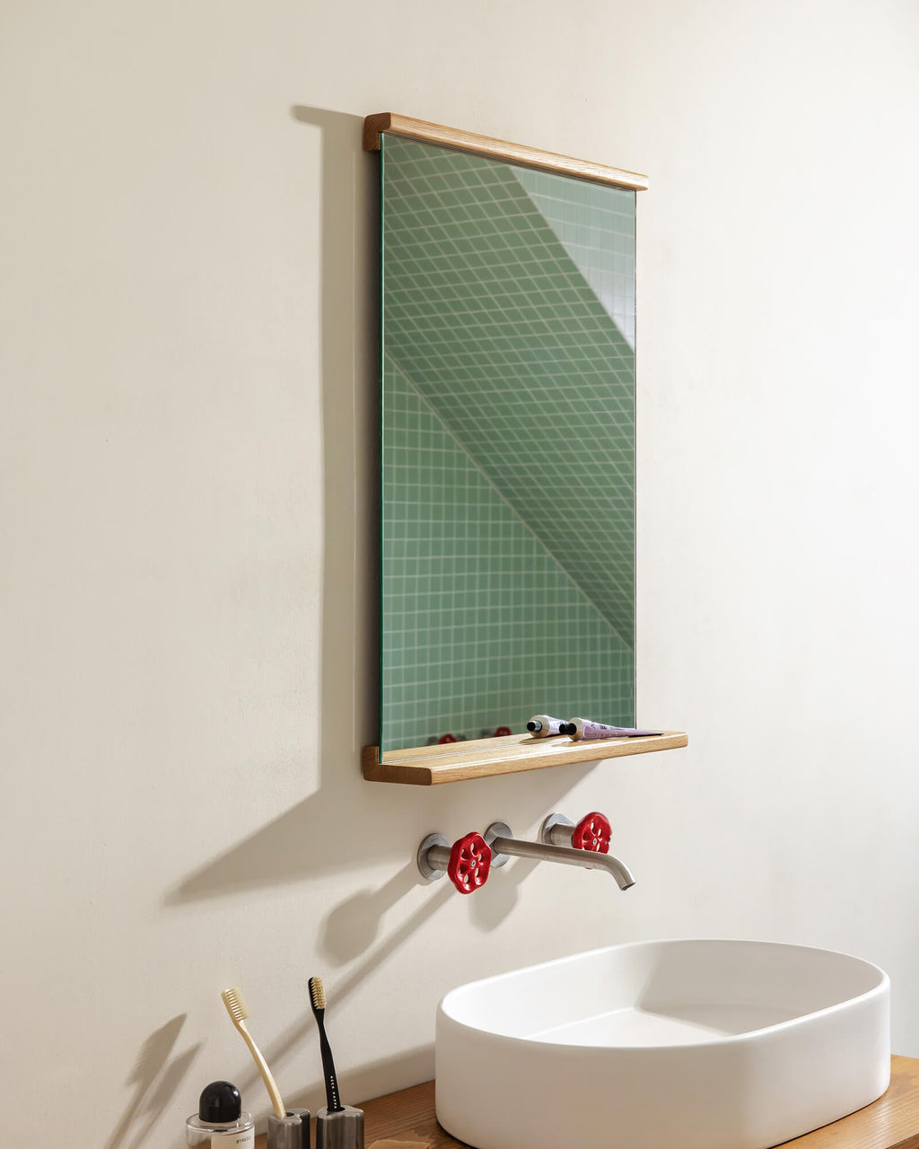 Lun Wall Mirror - small - nooma