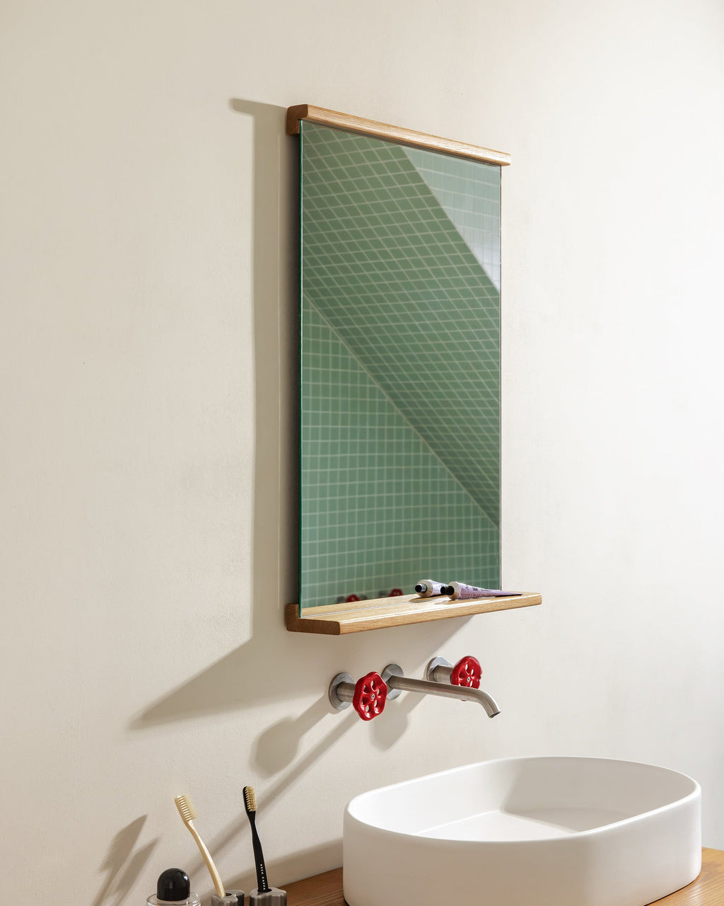 Lun Wall Mirror - small - nooma