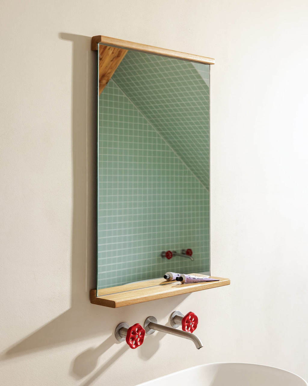 Lun Wall Mirror - small - nooma
