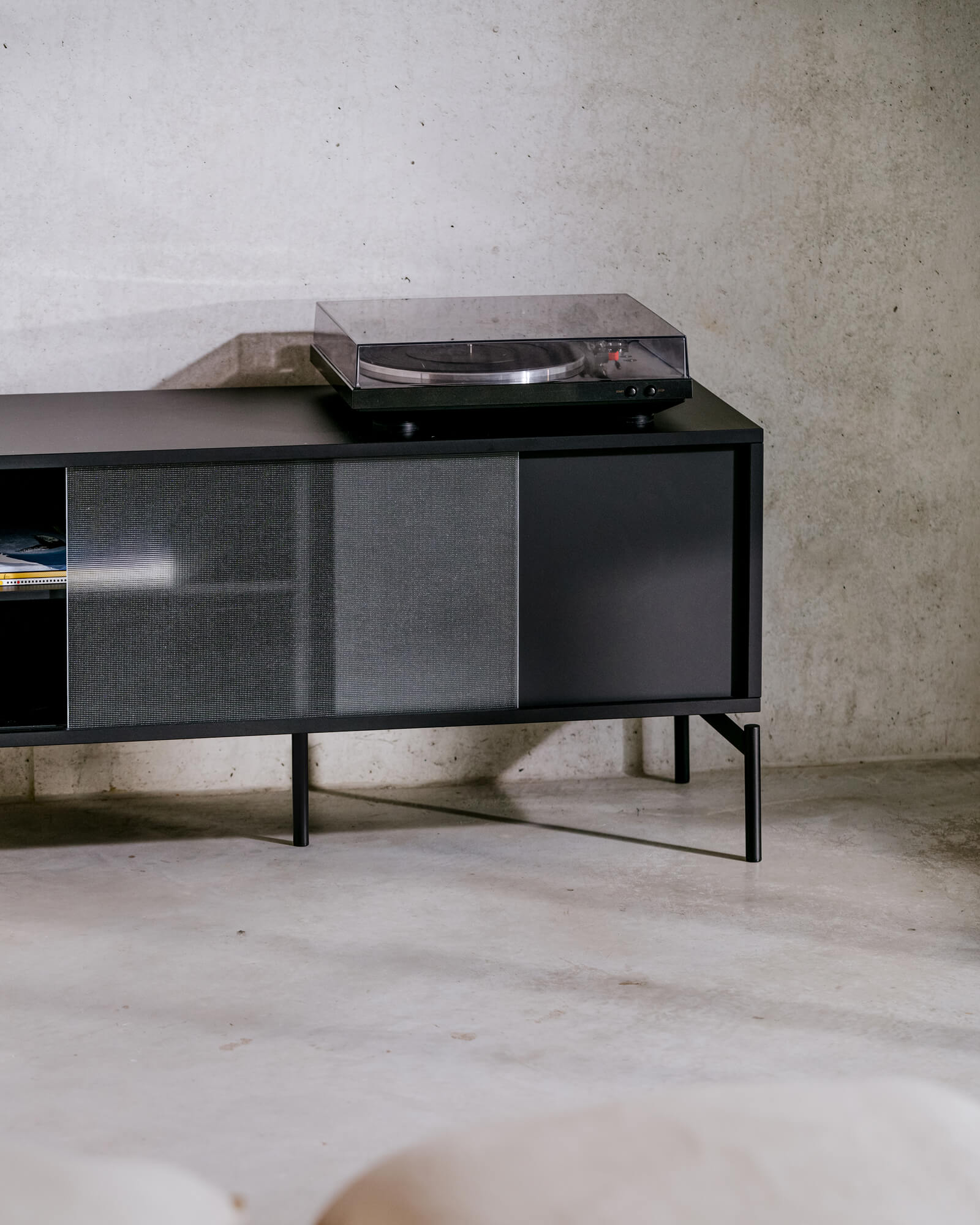 Met Mini TV Stand - nooma