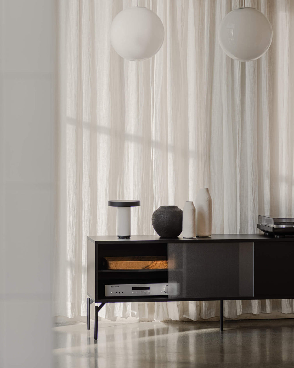 Met TV Stand - nooma