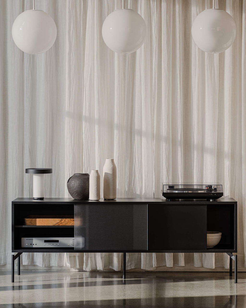 Met TV Stand - nooma