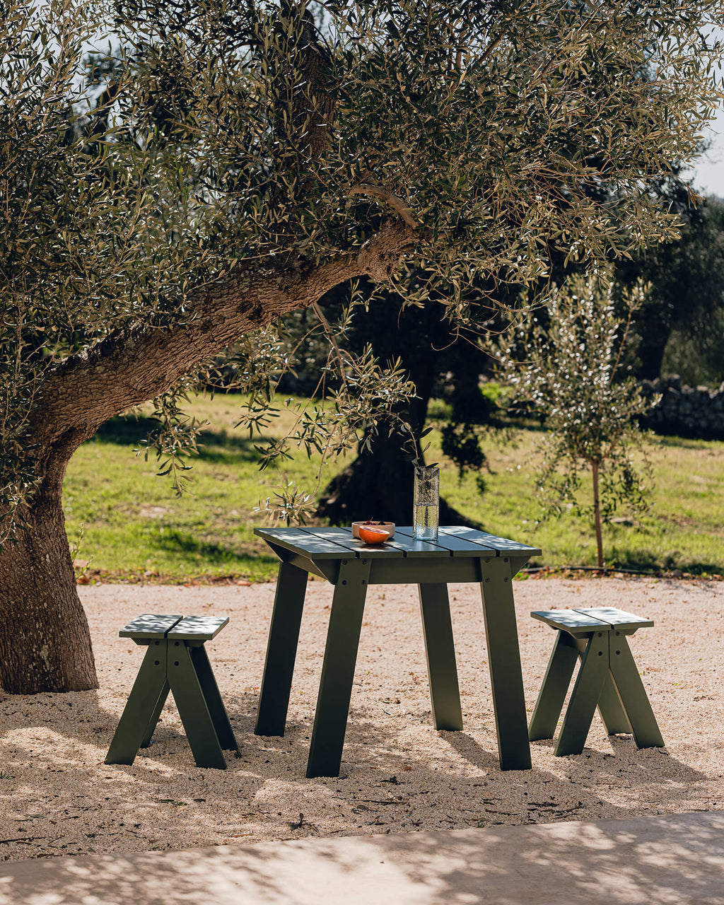 Navo Table - nooma