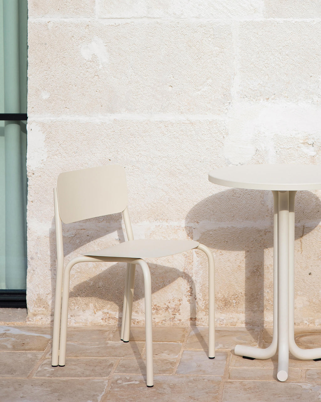 Nokk Café Table & 2x Kei Chair Bundle - nooma