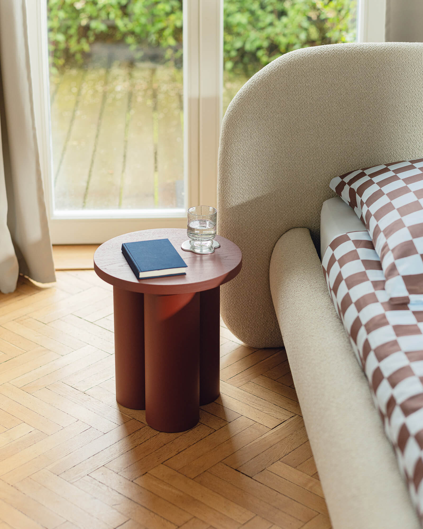 Oly Stool - nooma
