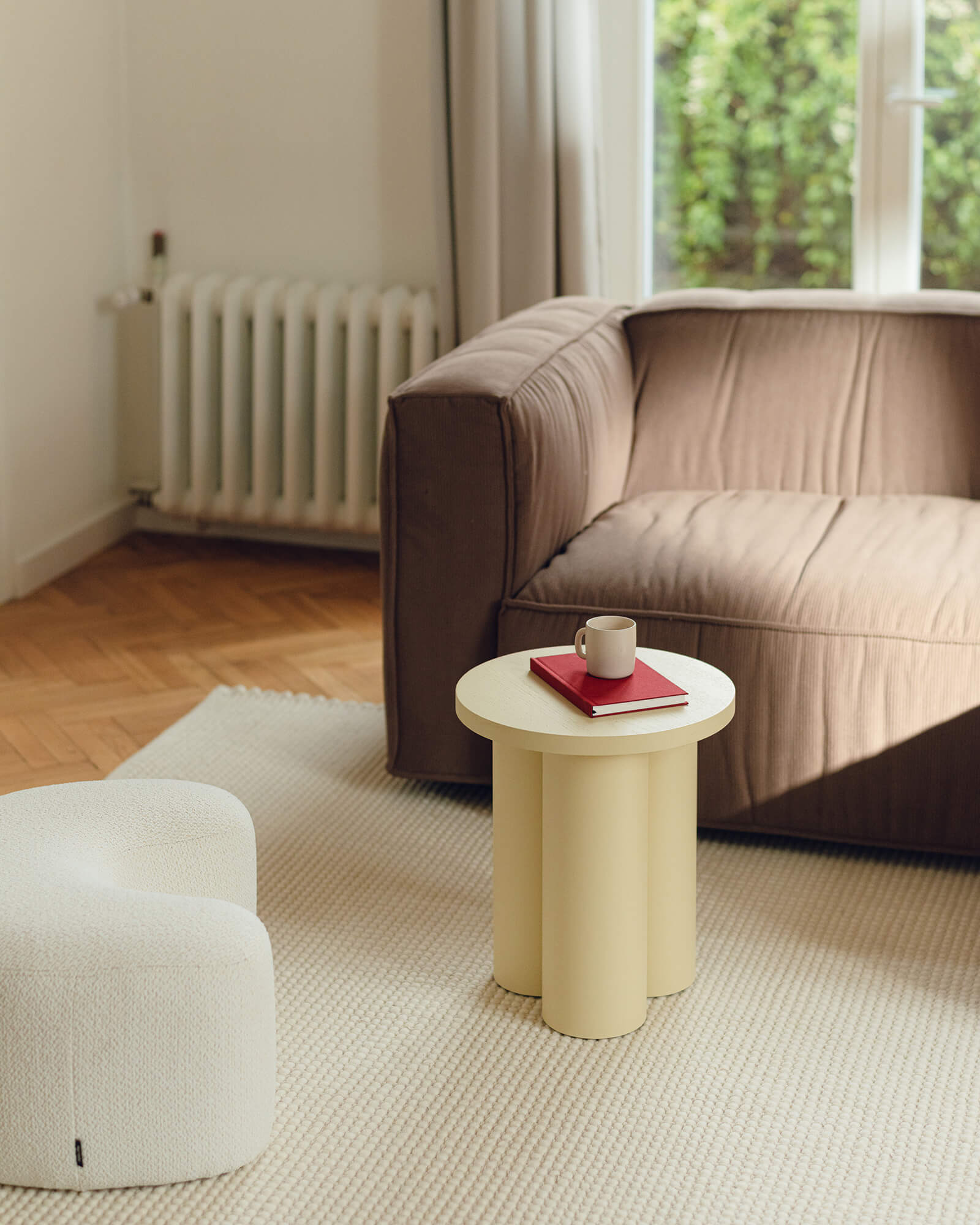 Oly Stool - nooma