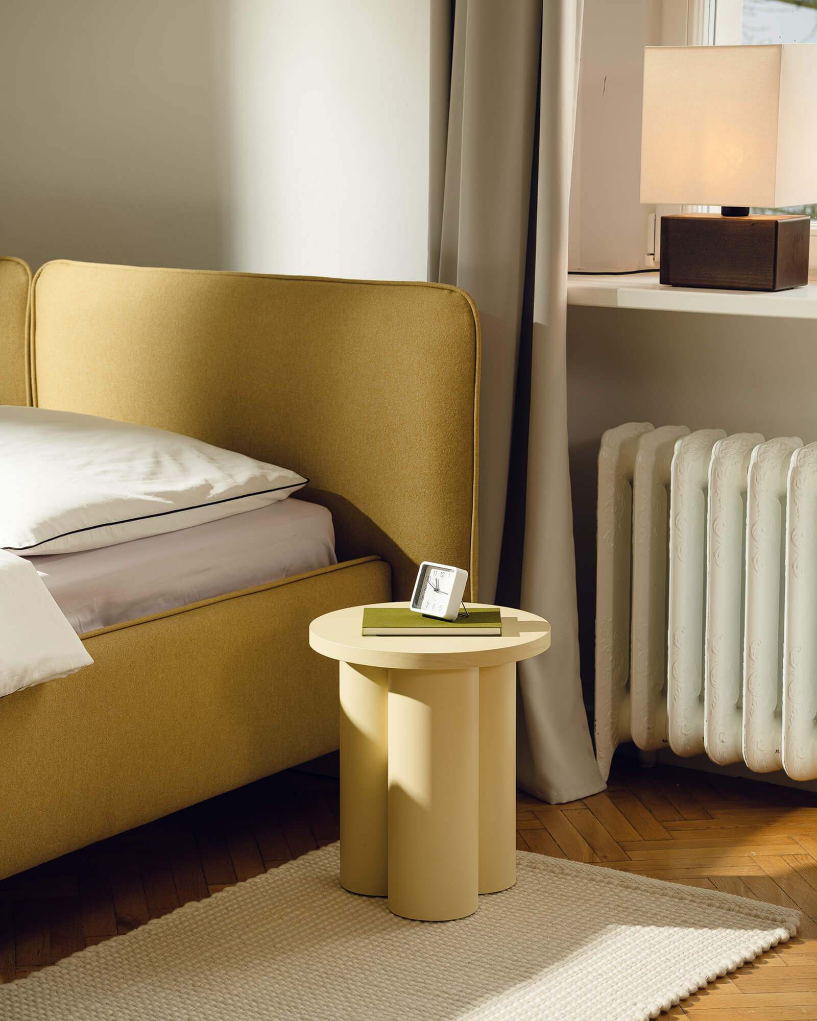 Oly Stool - nooma