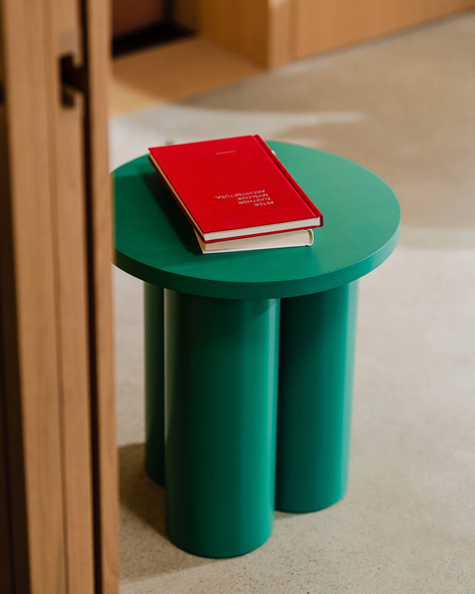 Oly Stool - nooma