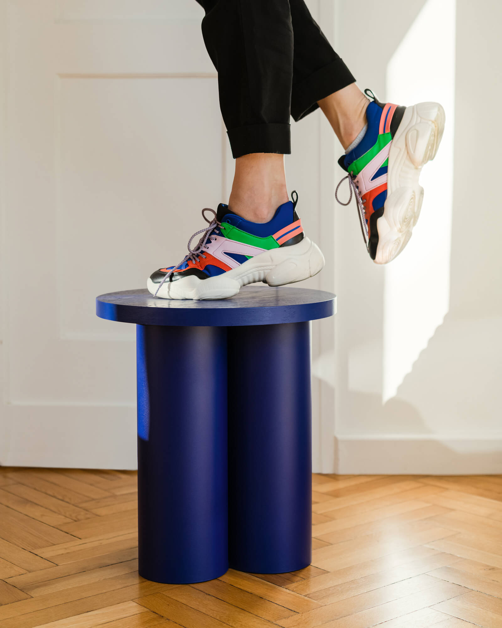Oly Stool - nooma