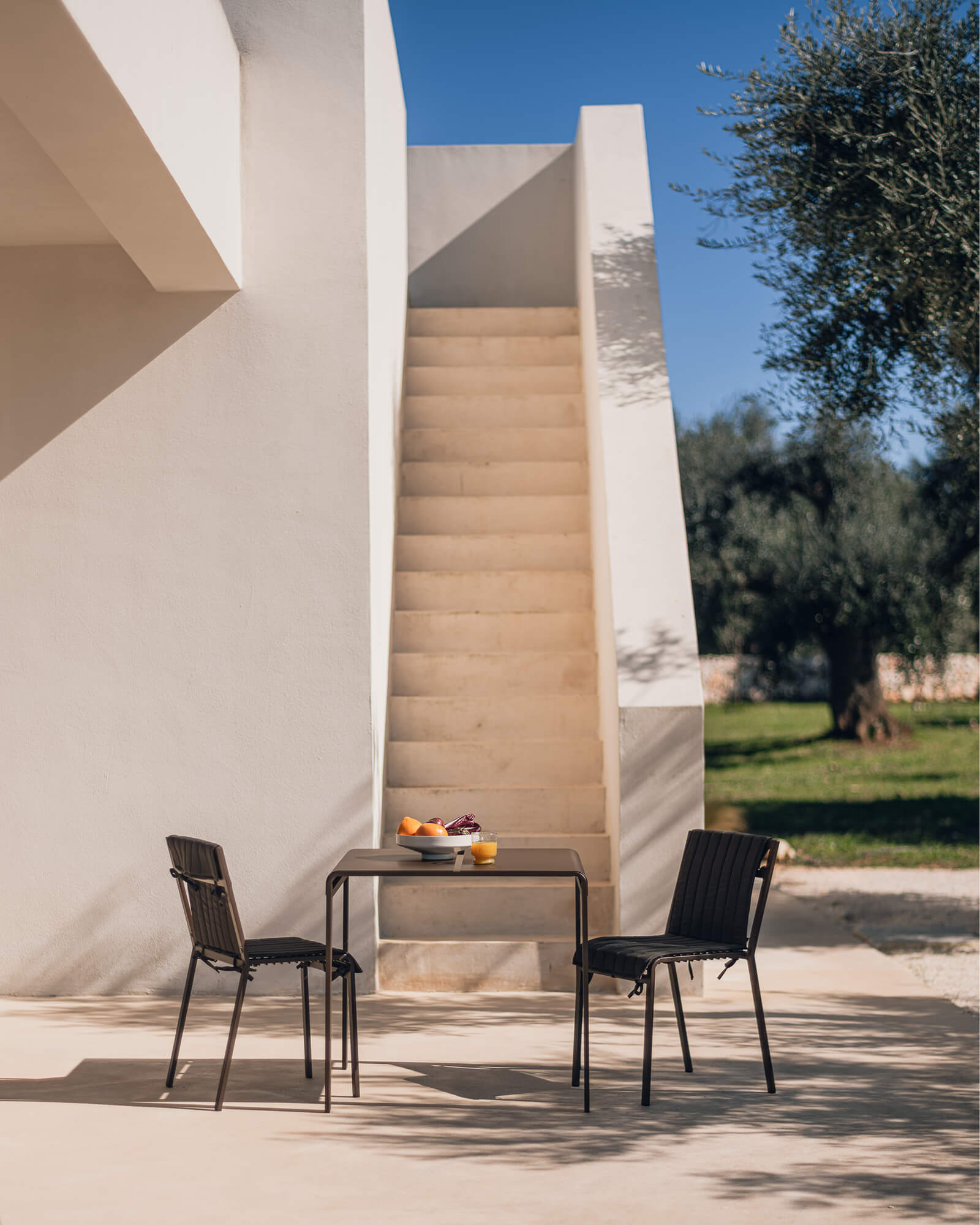 Oto Table - nooma