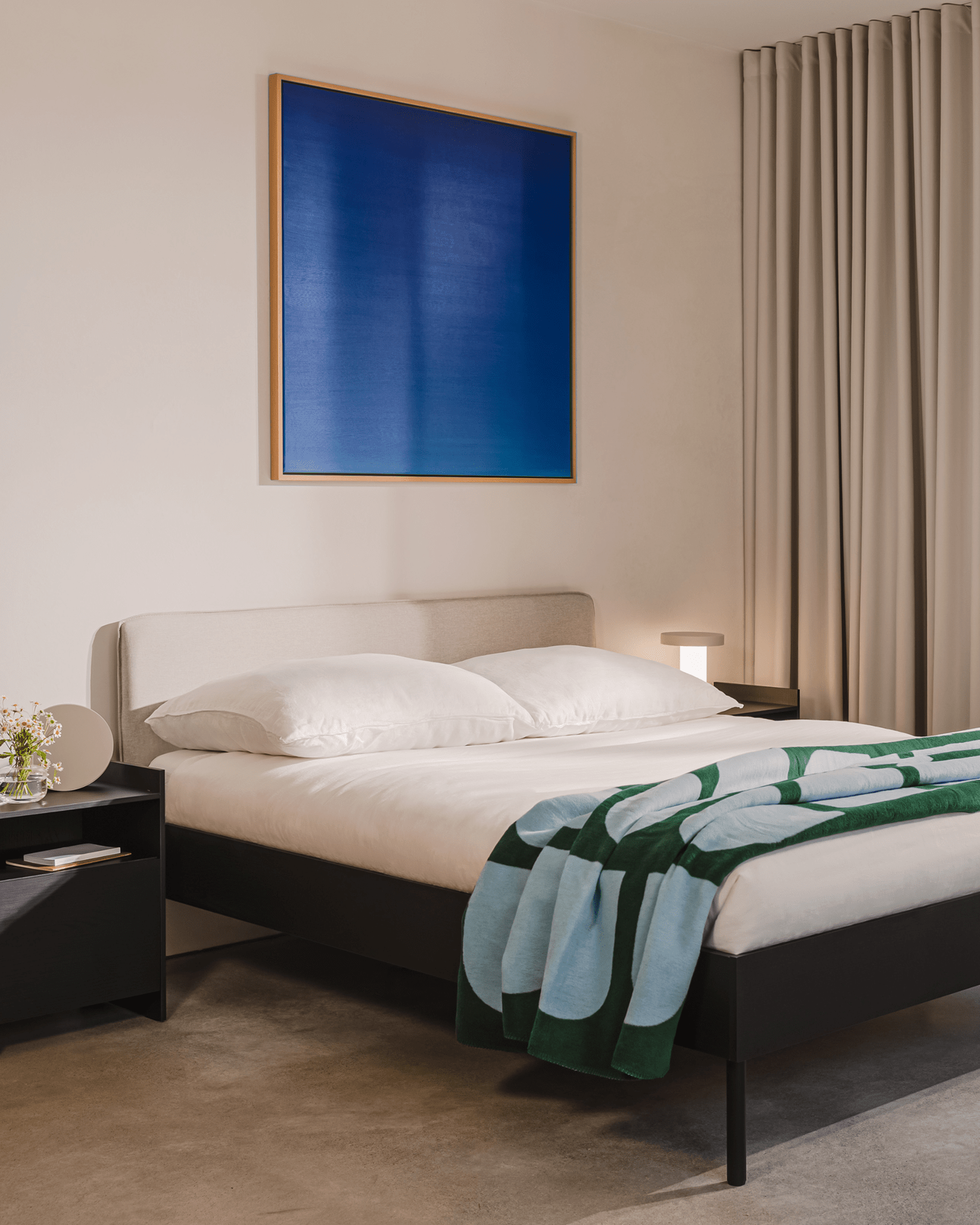 Streiko Bed Black - nooma