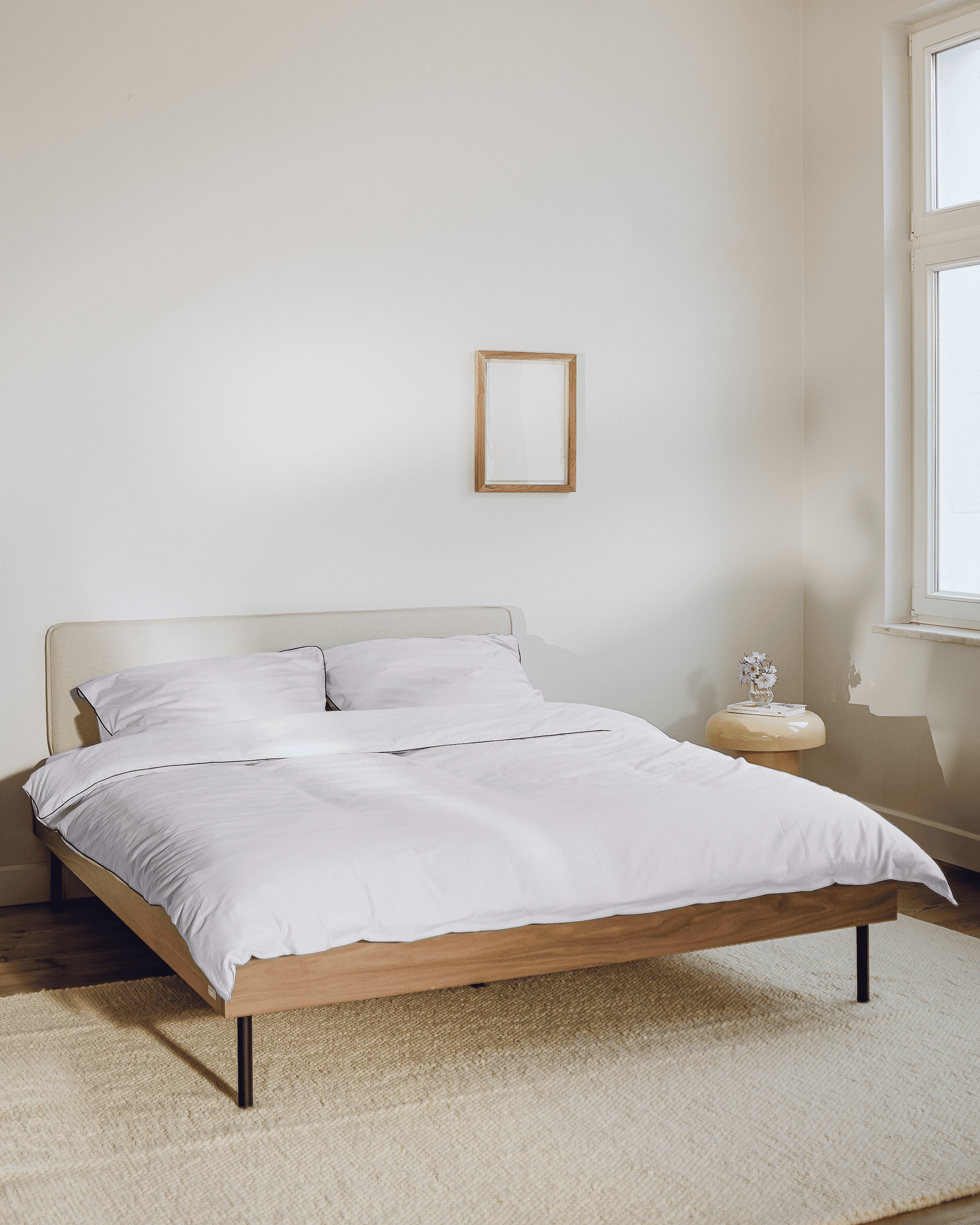 Streiko Bed Walnut - nooma