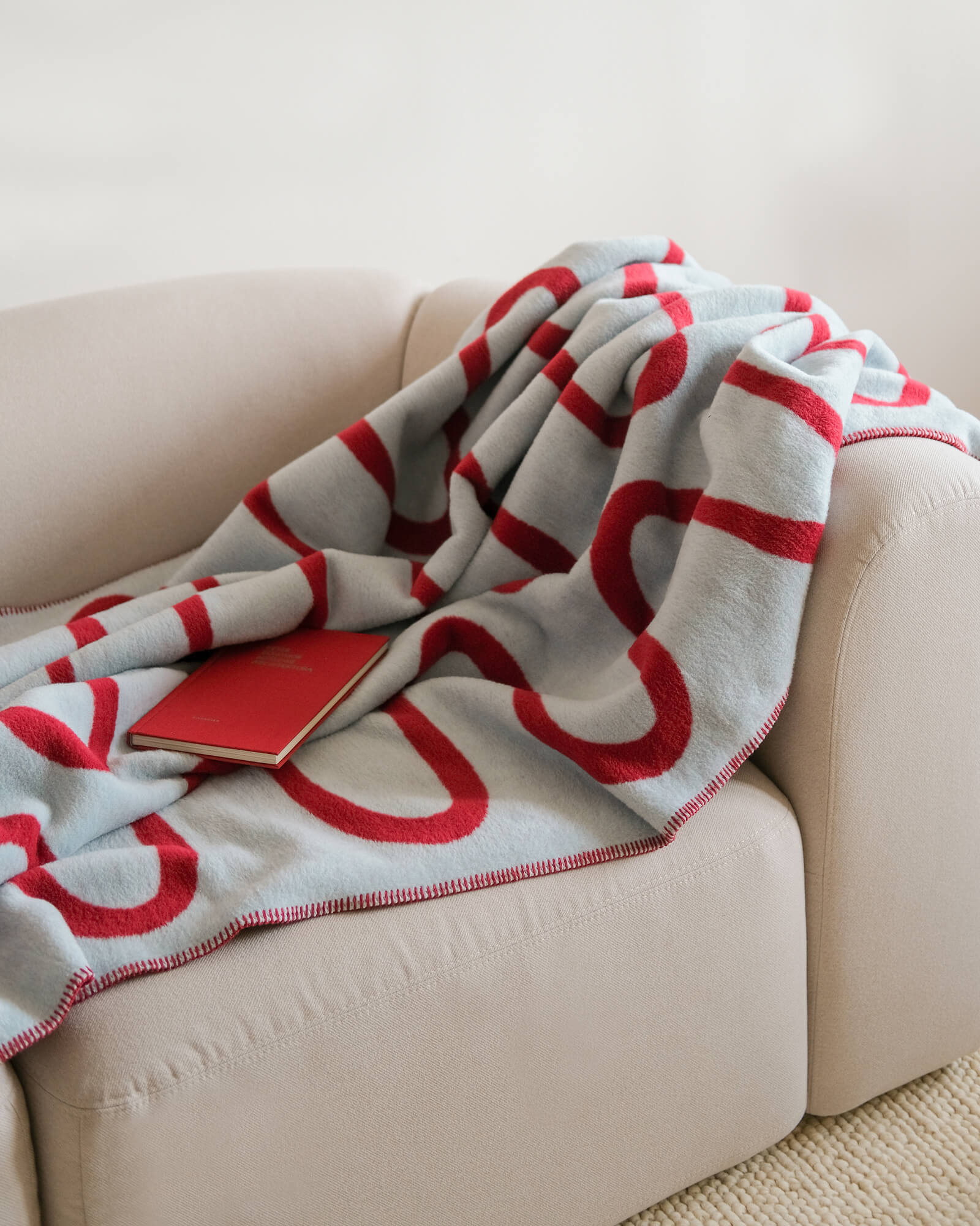 Swirl Throw - nooma