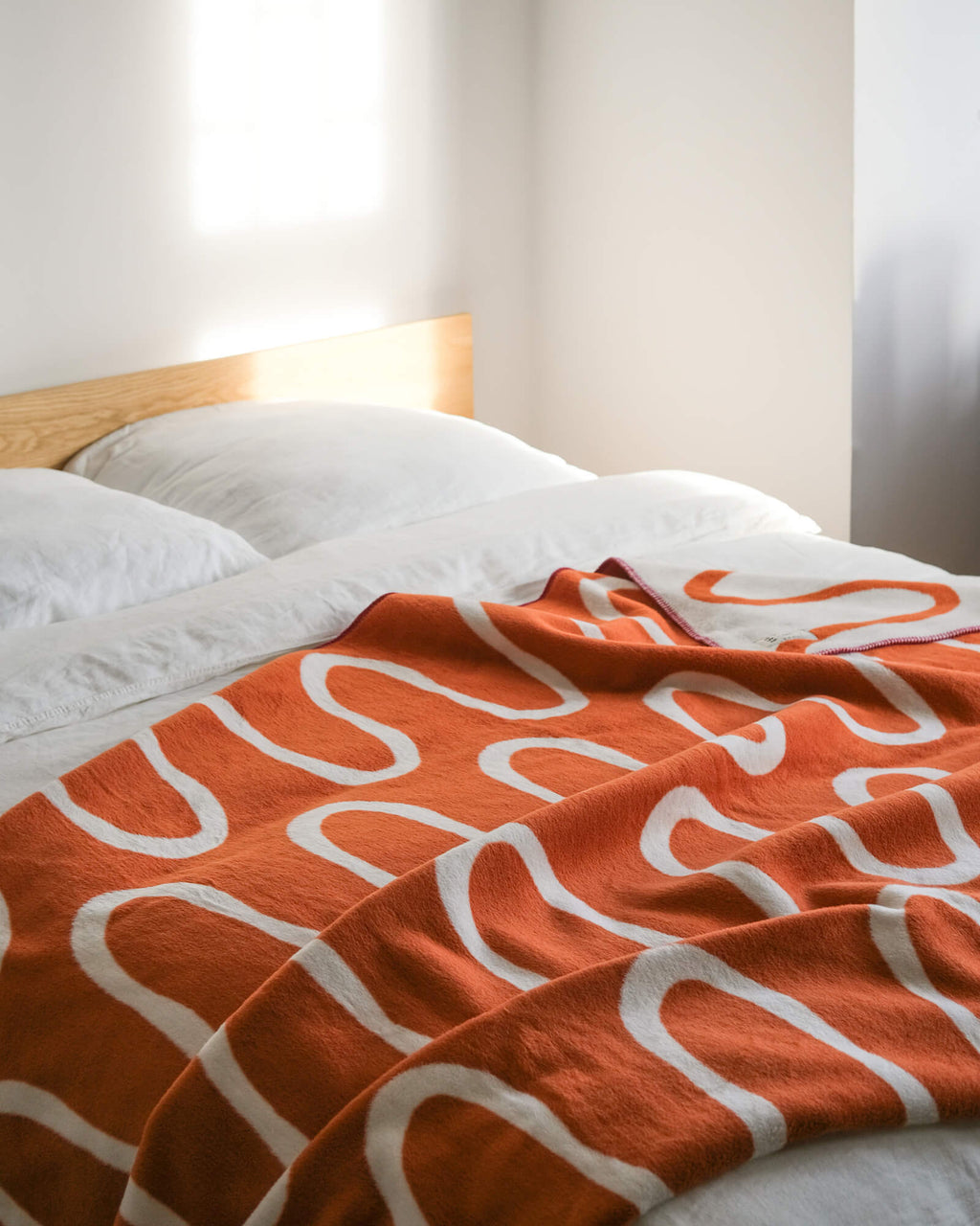 Swirl Throw - nooma