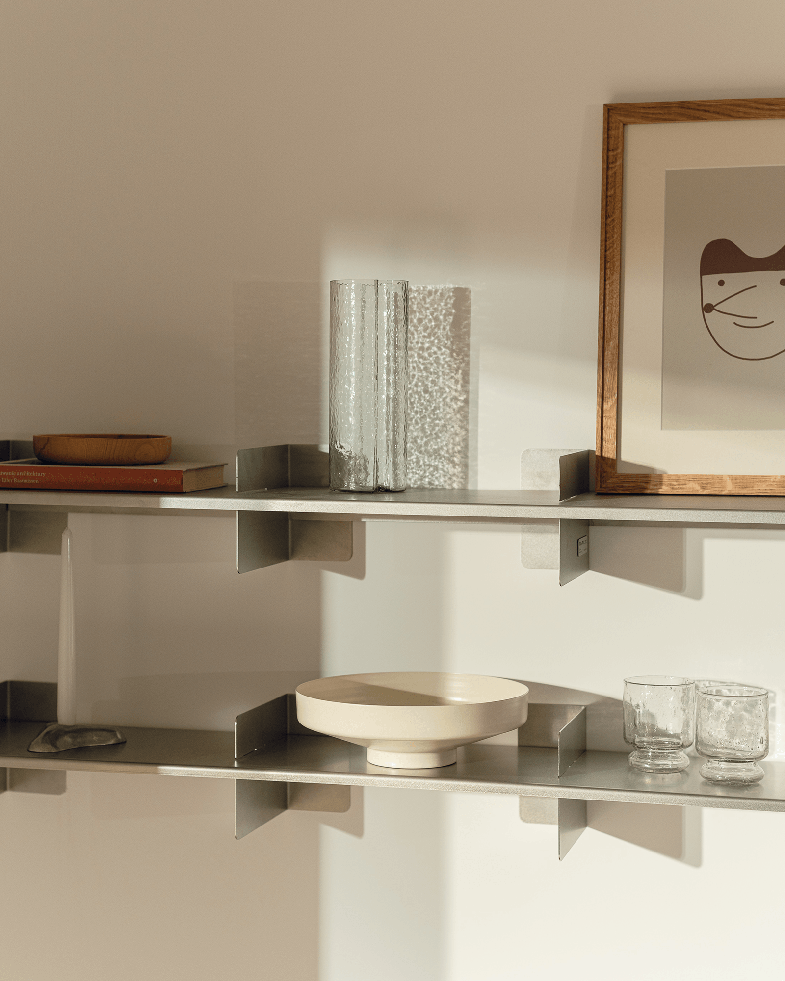 Tivo Shelf - long - nooma