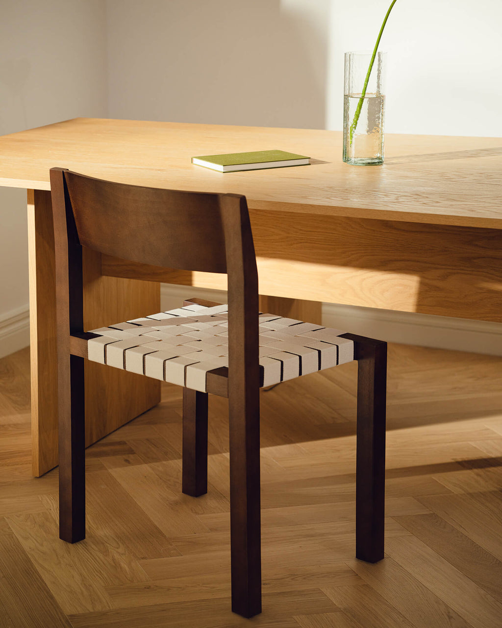 Toli Chair - nooma
