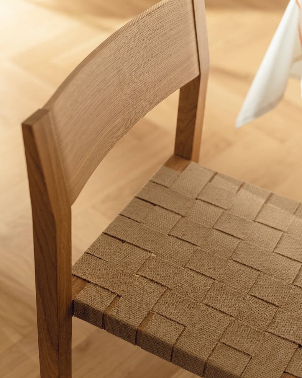 Toli Chair - nooma