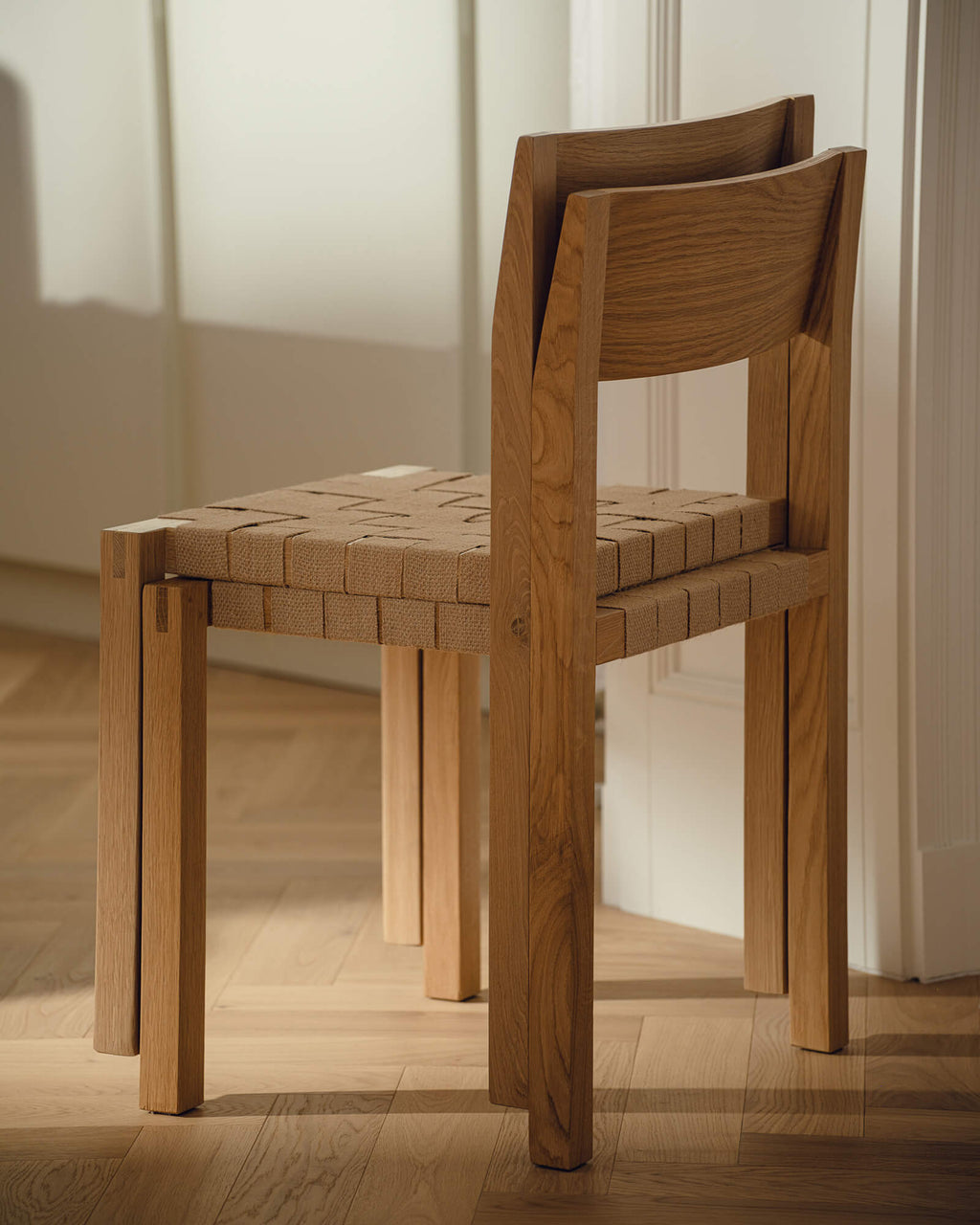 Toli Chair - nooma