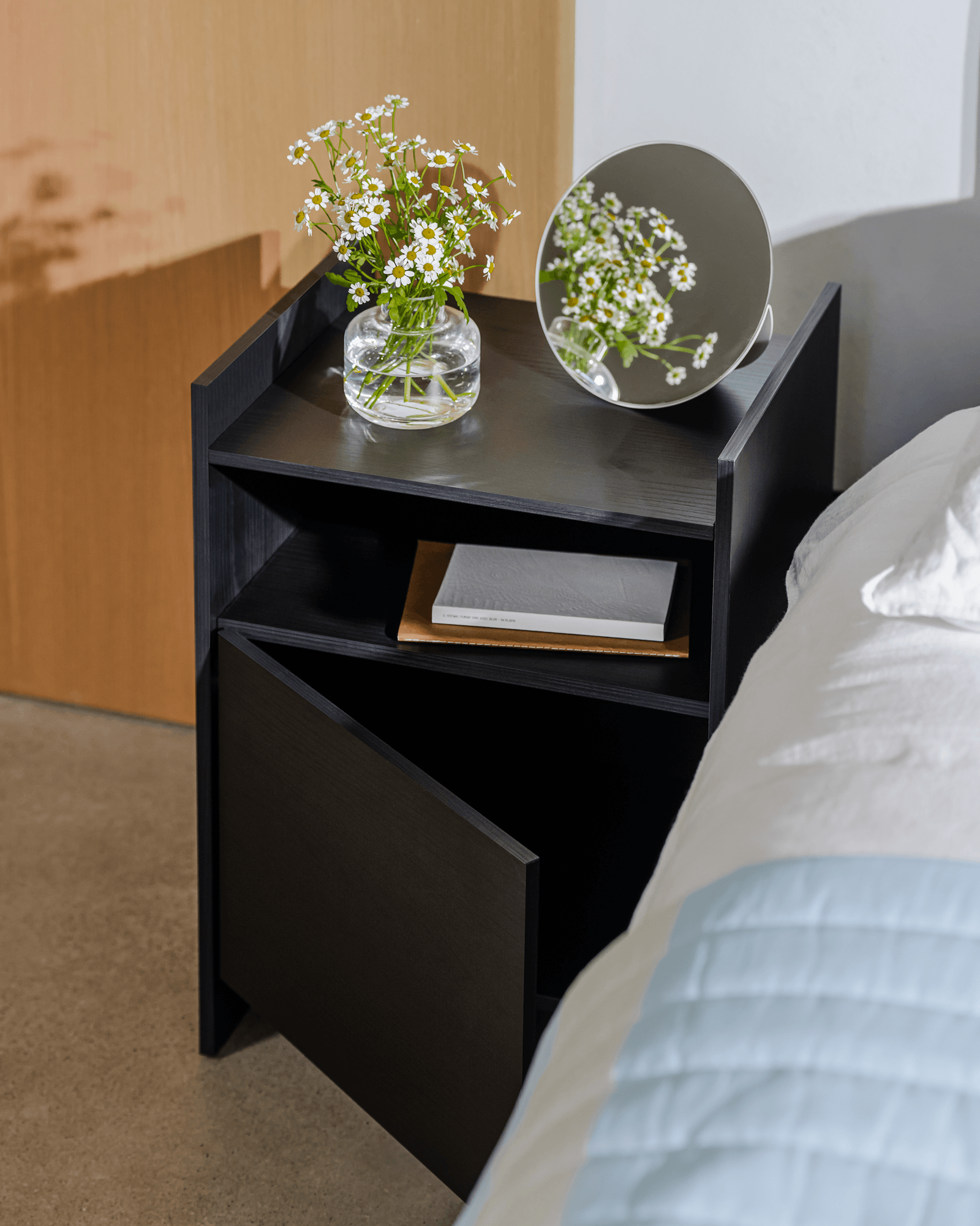 Toopt Bedside Table - nooma