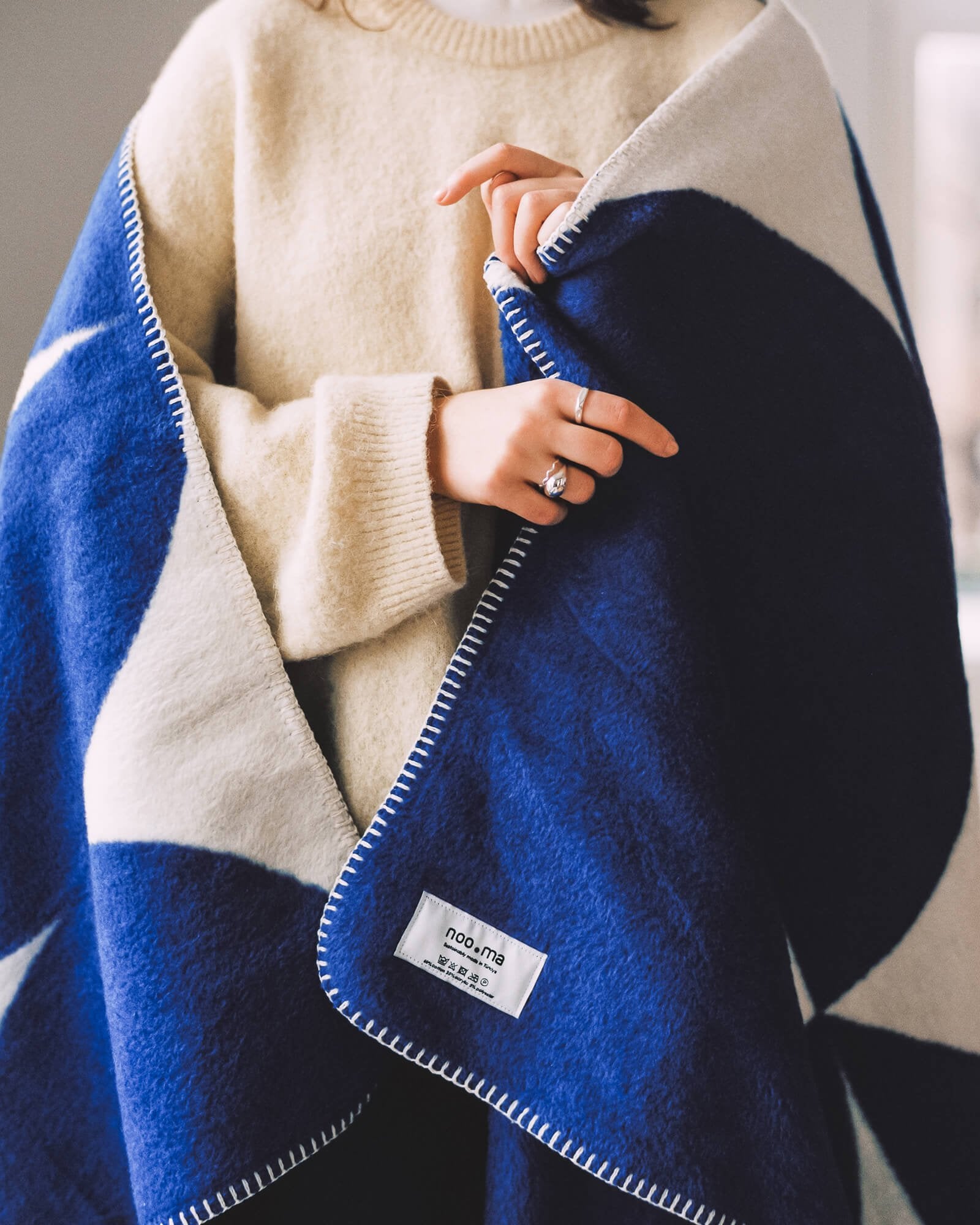 Tul Throw - nooma