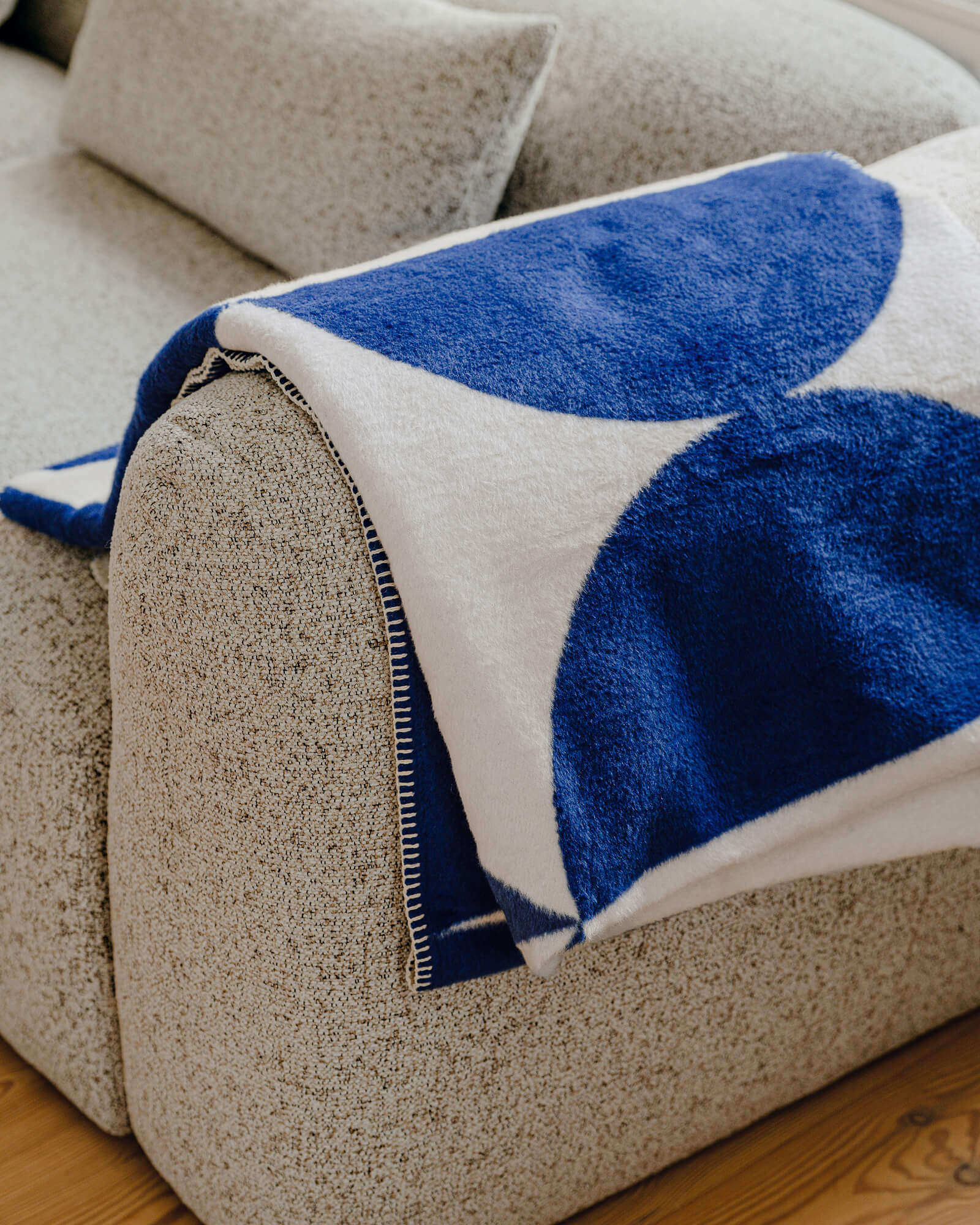 Tul Throw - nooma