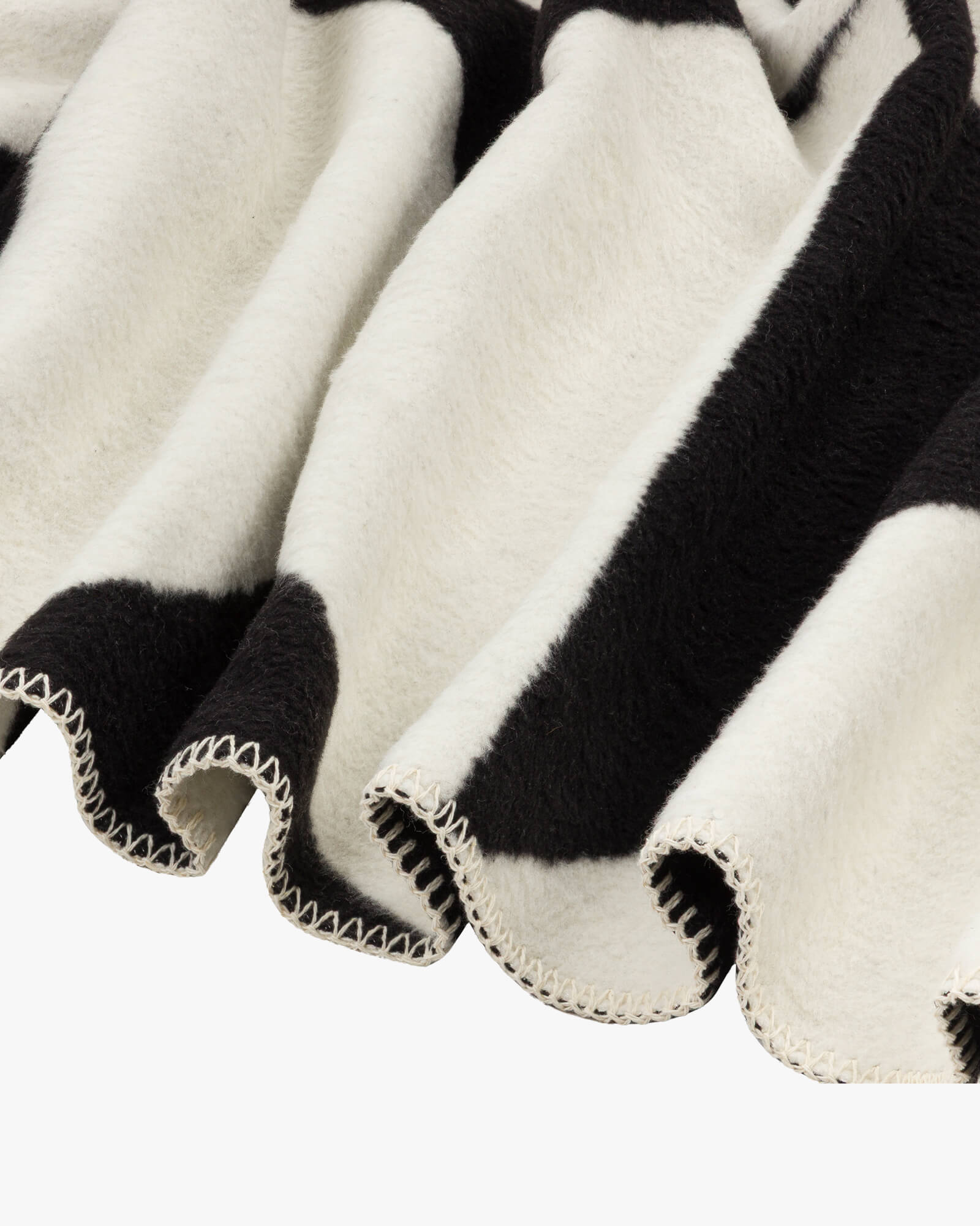 Tul Throw - nooma